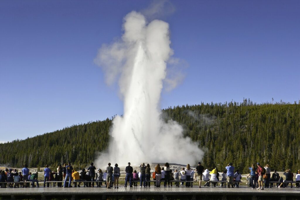 Yellowstone National Park - Old Faithful Geyser