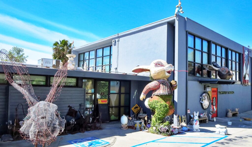 Los Angeles - The Bunny Museum