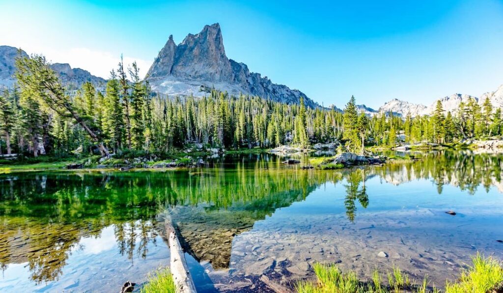 Rocky Mountains - Sawtooth Mountains